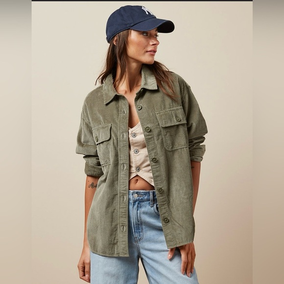 American Eagle Dresmy Draped Oversize Corduroy Sharket - Picture 1 of 4